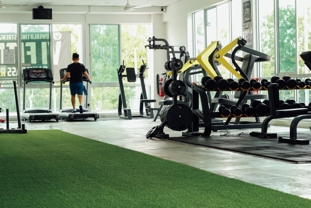 Sled, dumbbells and cardio section | VI FITNESS S2