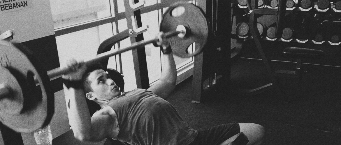 Bench tanpa Smith Machine